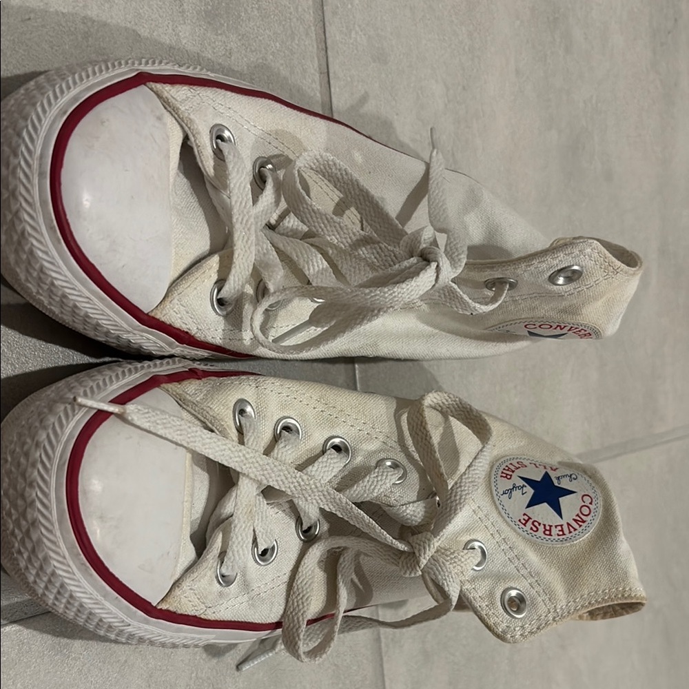 Converse White High-Top Sneakers Classic Design